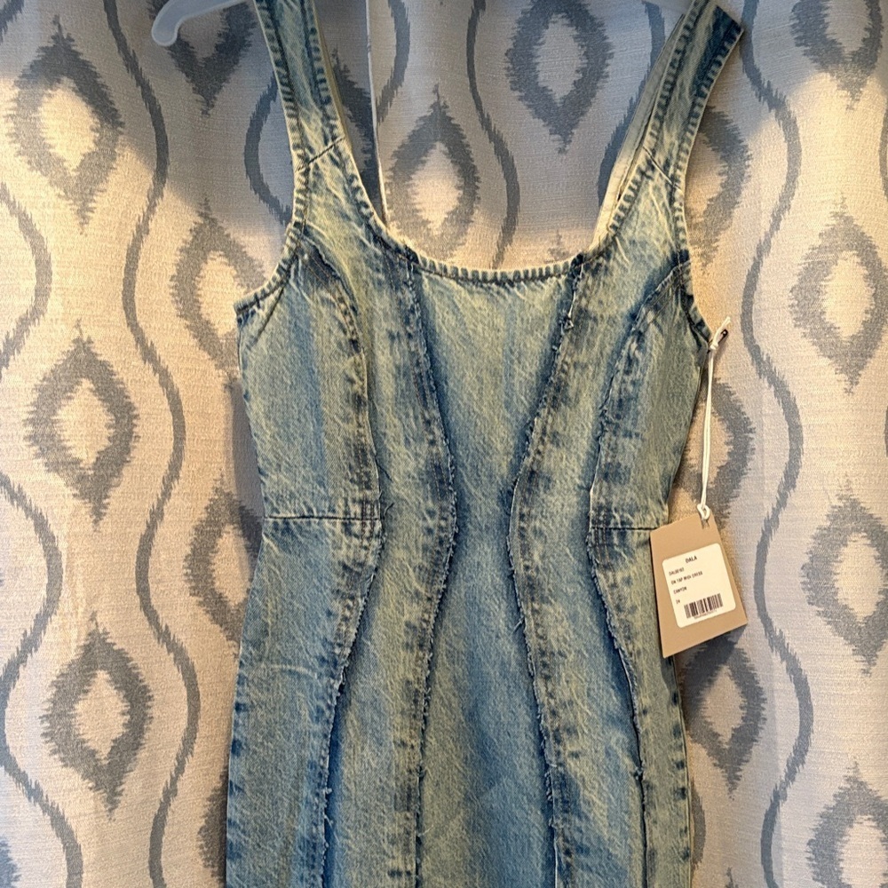 Contouring Light Blue Maxi Denim Dress - Picture 10 of 11